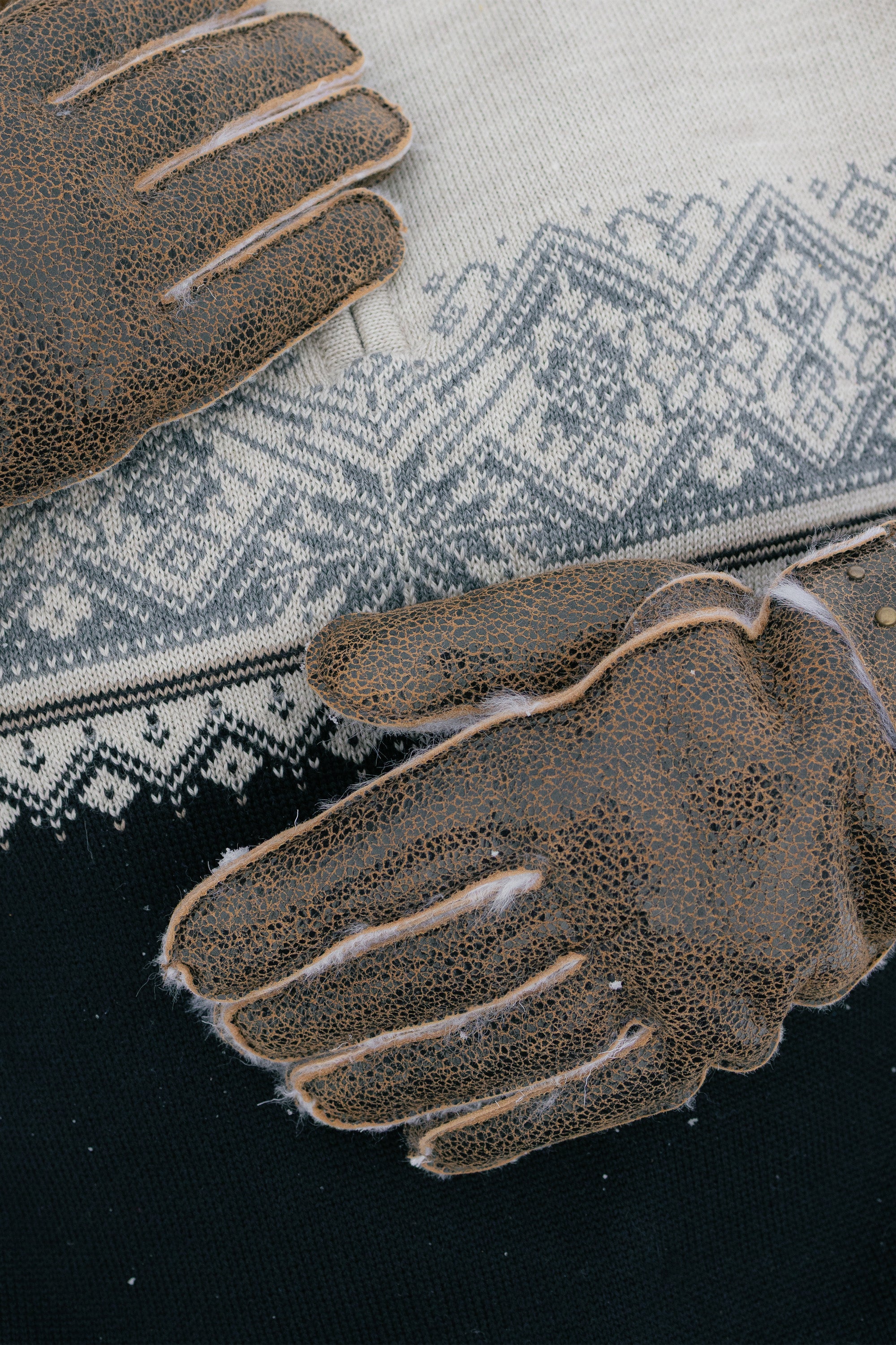 YAMASKA SHEEPSKIN LEATHER GLOVES - Men